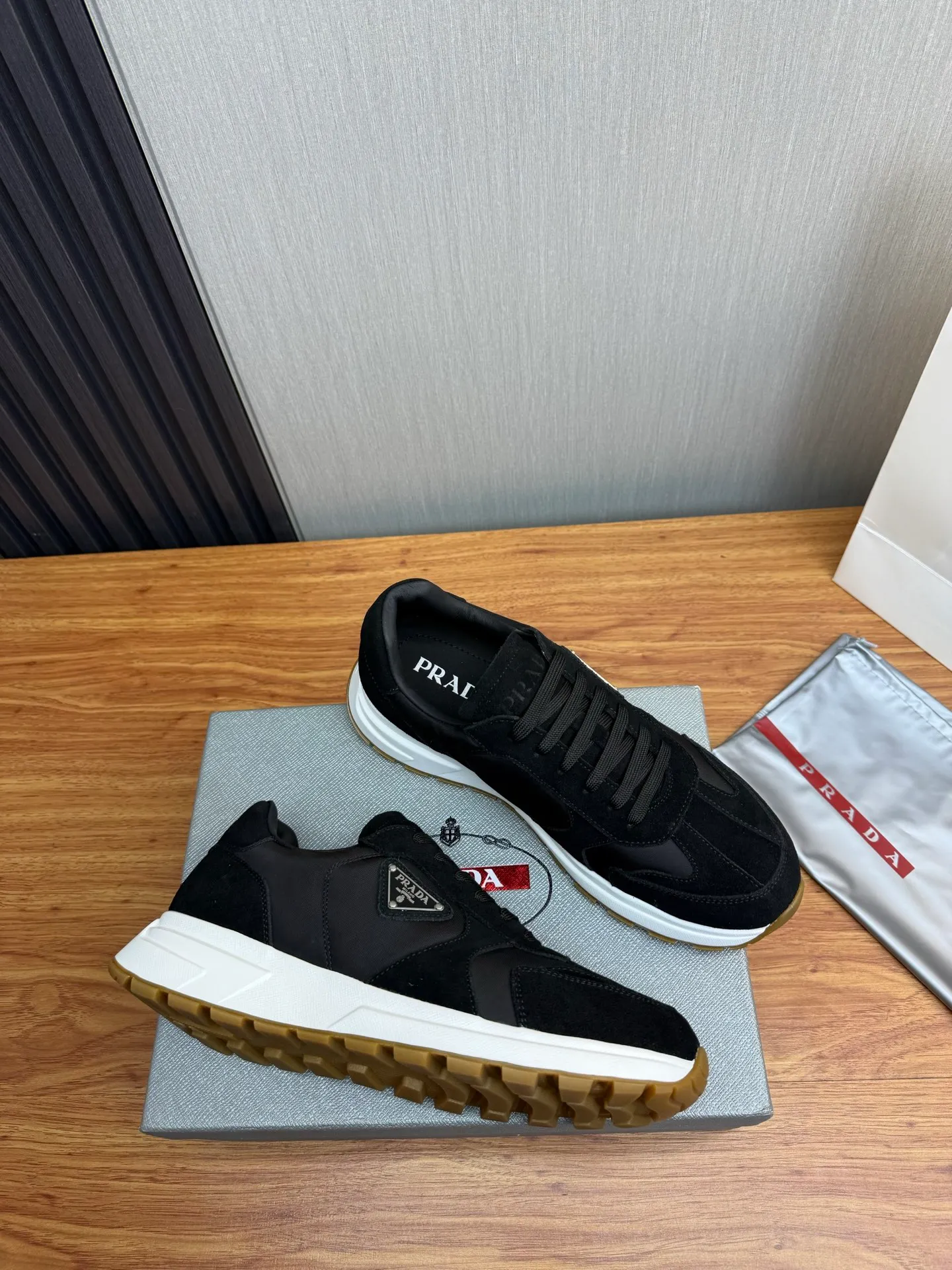 Men's shoes 560💰 [PRADA] Popular items in men's shoe counters, synchronized with the official website, 1 high-quality shipment ✔️Original cowhide + cowhide lining, 1🆚1 replica, original sole, 38-45 (45 customized, non-refundable)